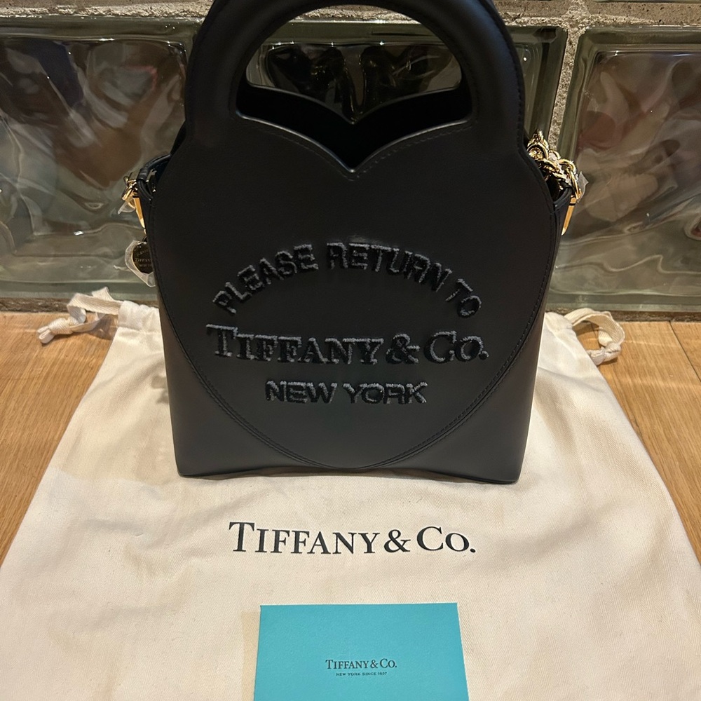 Tiffany & Co. return to heart RARE bag